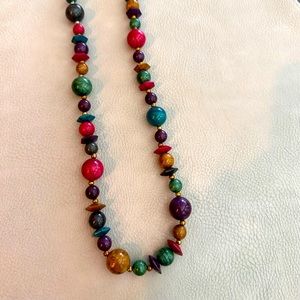 Beautiful Vintage Necklace!  Beautiful colorful stone heads!